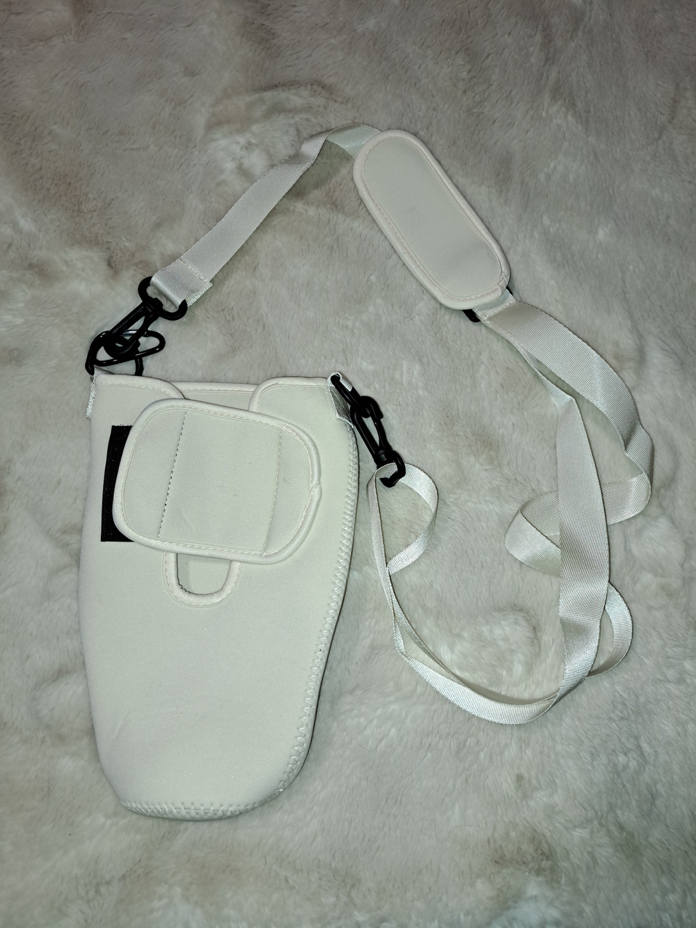 White Crossbody Stanley 40oz Quencher Pouch with Adjustable Strap, NEW